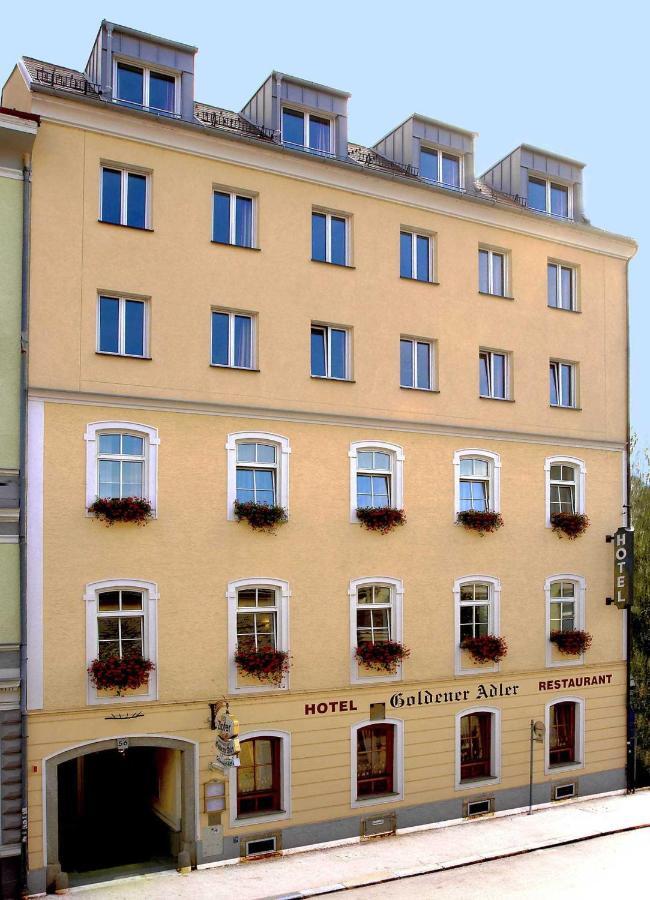 Hotel Goldener Adler Linz Exterior foto